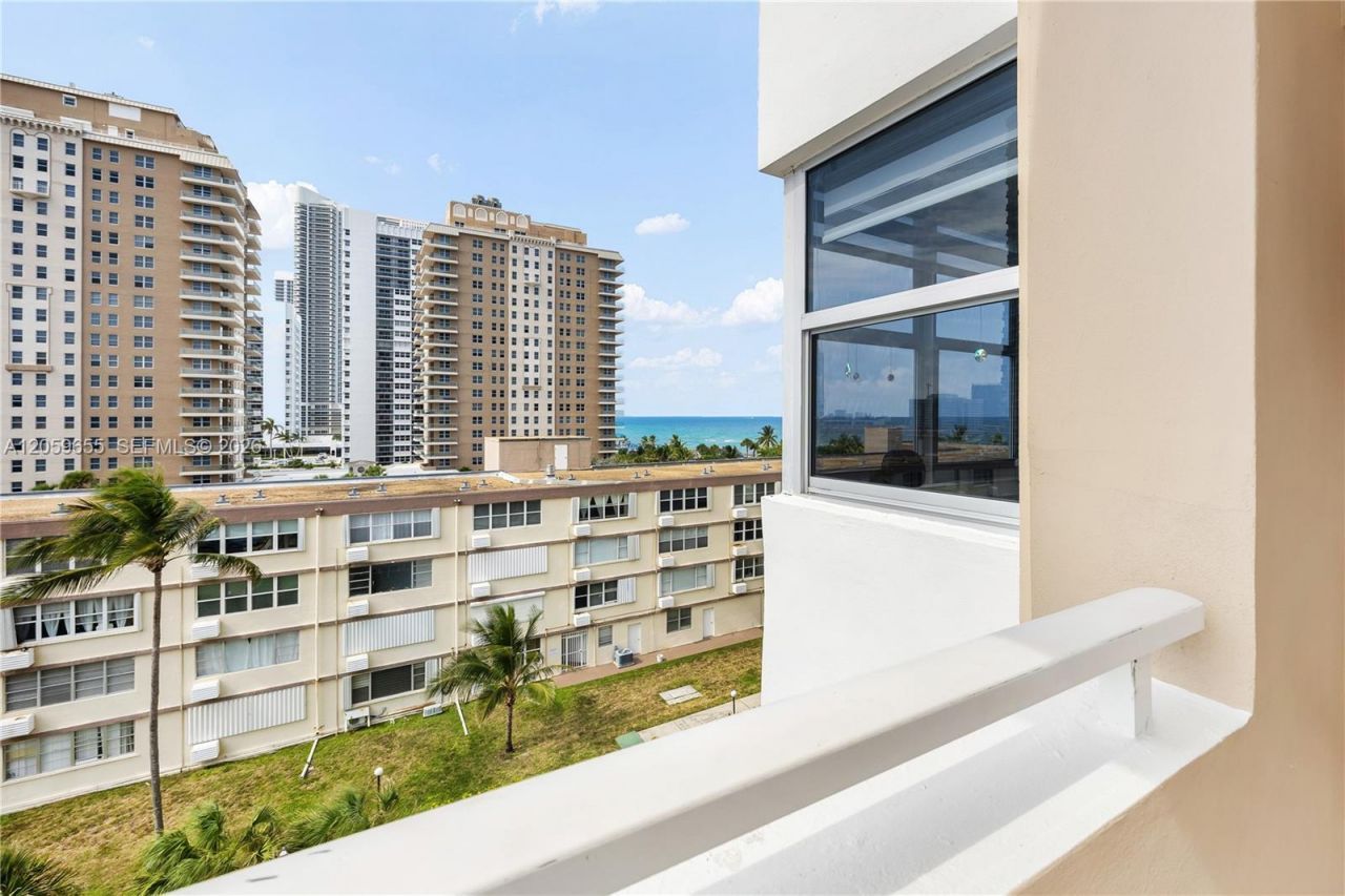 1950 S Ocean Dr, Unit 5F, Hallandale Beach, FL 33009 Photo