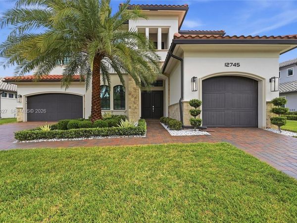 12745 S Parkland Bay Trl , Parkland, FL 33076
