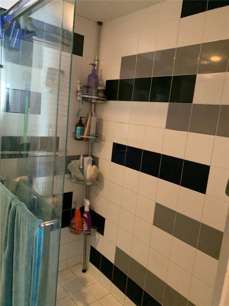 3625 N Country Club Drive , Unit 1805, Aventura, FL 33180 Photo