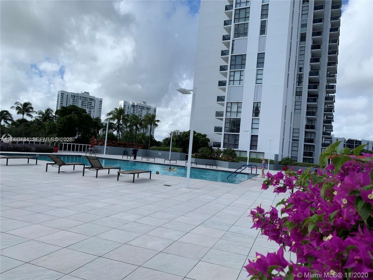 3625 N Country Club Drive , Unit 1805, Aventura, FL 33180 Photo