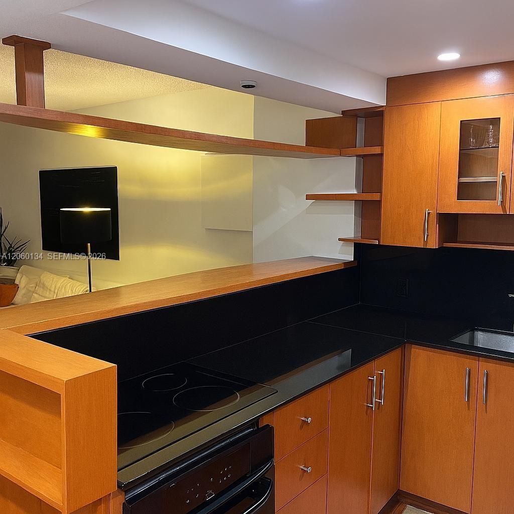 3625 N Country Club Drive , Unit 1805, Aventura, FL 33180 Photo