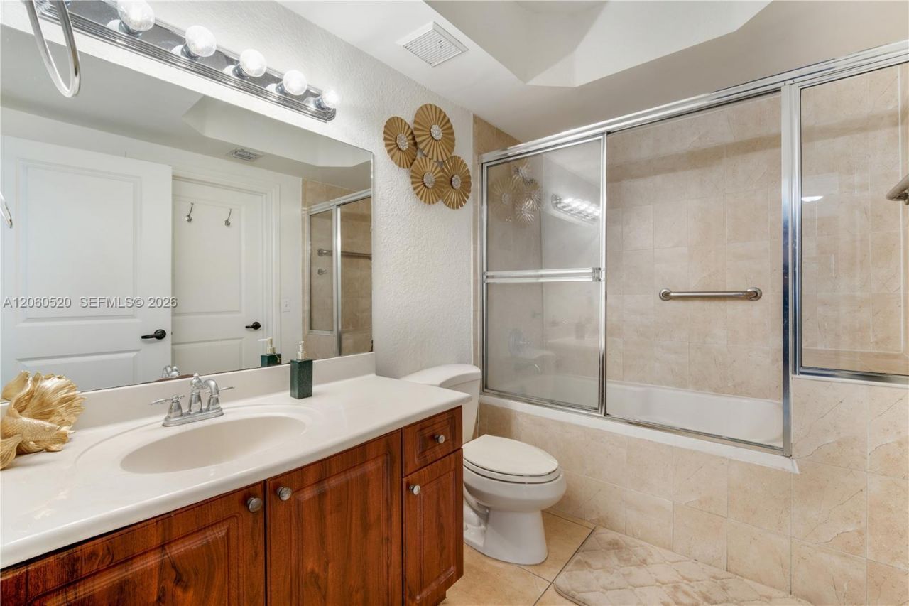 2301 SW 27th Ave, Unit 1204, Miami, FL 33145 Photo
