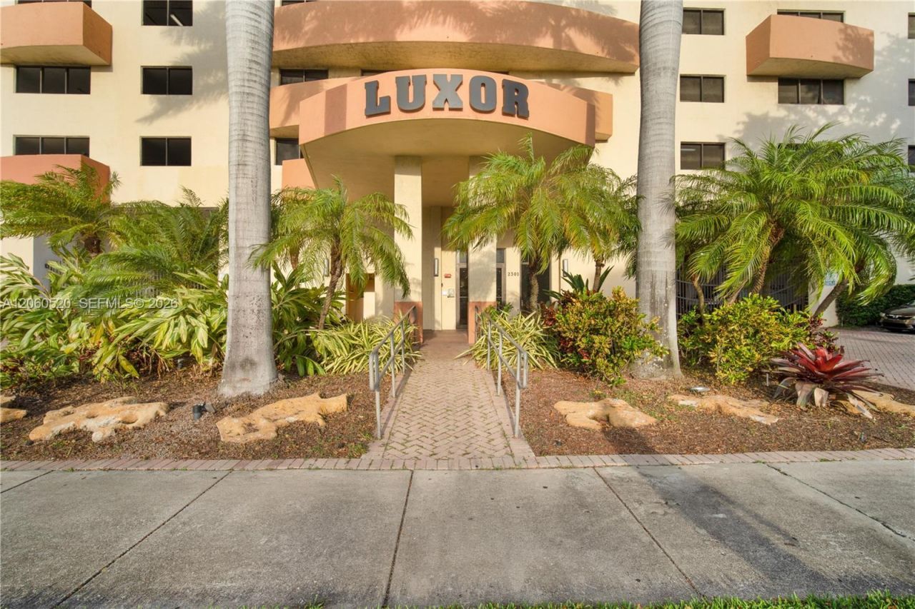 2301 SW 27th Ave, Unit 1204, Miami, FL 33145 Photo