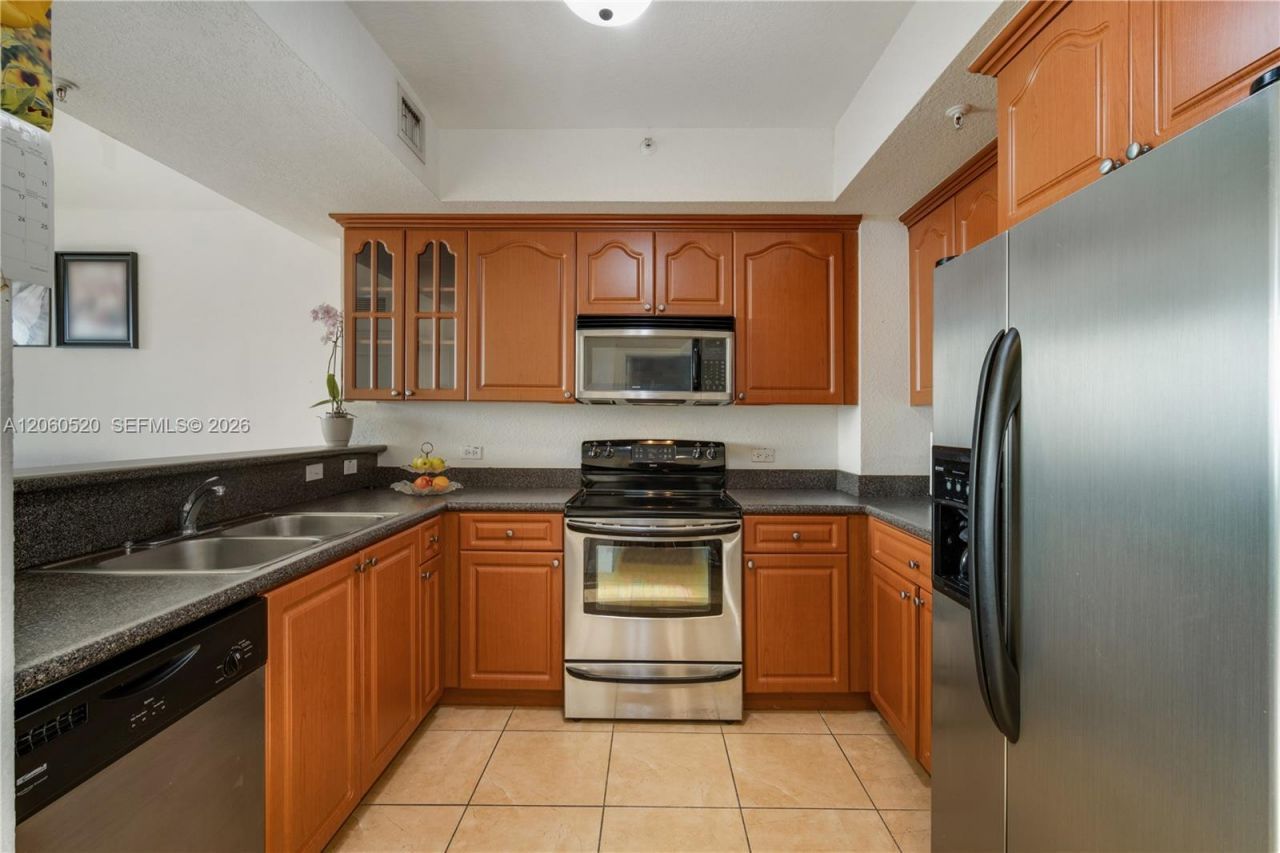 2301 SW 27th Ave, Unit 1204, Miami, FL 33145 Photo