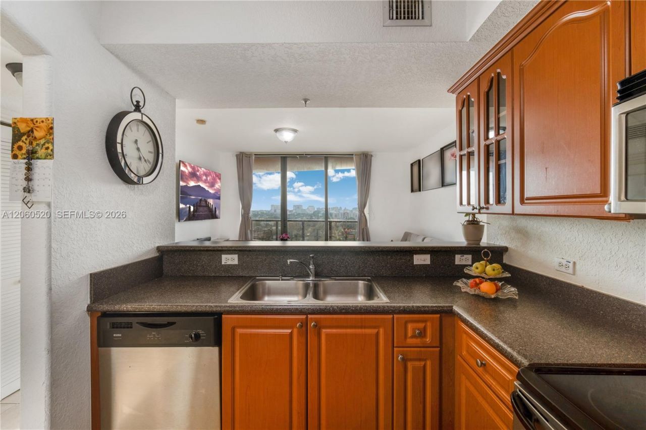 2301 SW 27th Ave, Unit 1204, Miami, FL 33145 Photo