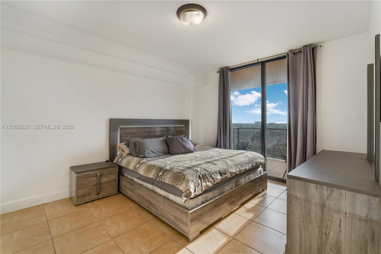 2301 SW 27th Ave, Unit 1204, Miami, FL 33145 Photo