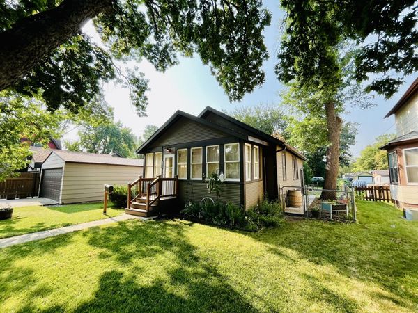 712 SE 9th Avenue, Aberdeen, SD 57401
