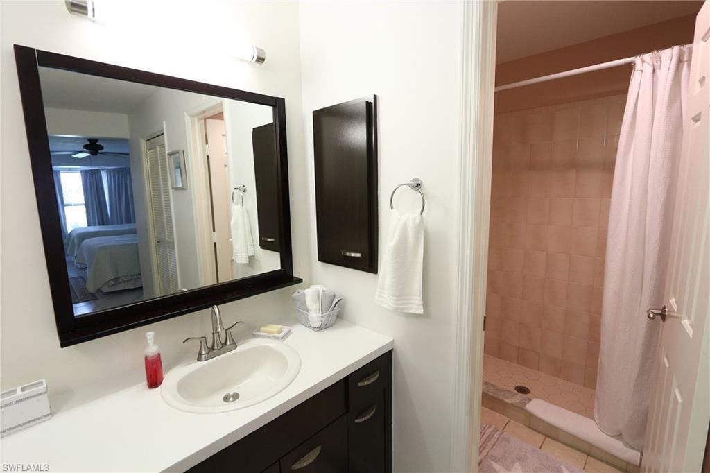 10805 Queen Anne Ln, Unit 203, Naples, FL 34109 Photo