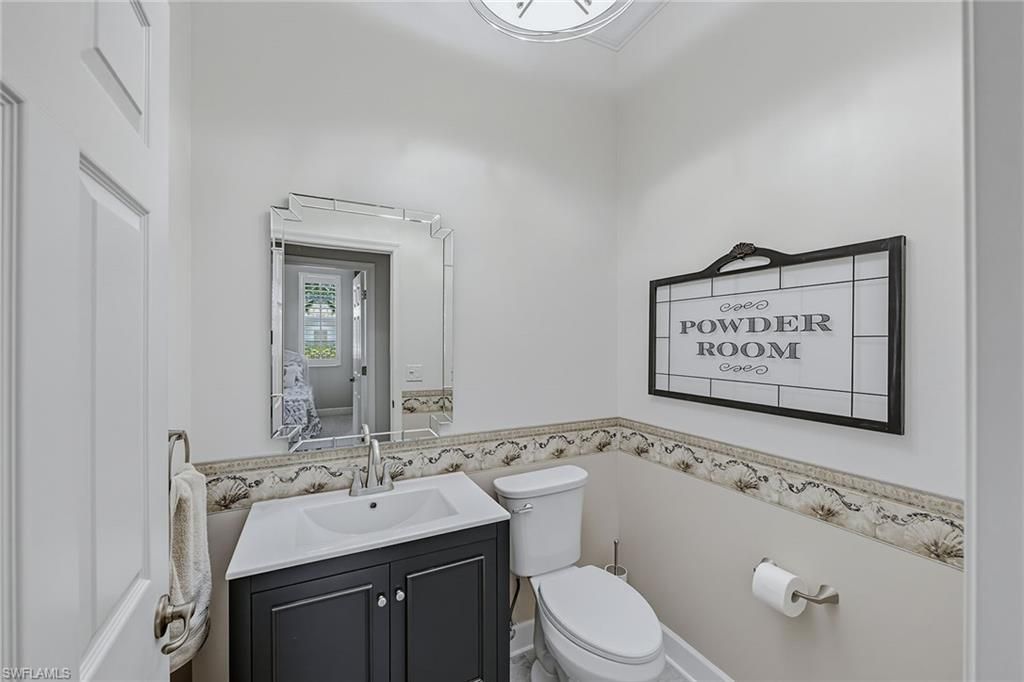 2325 Island Cove Cir, Naples, FL 34109 Photo