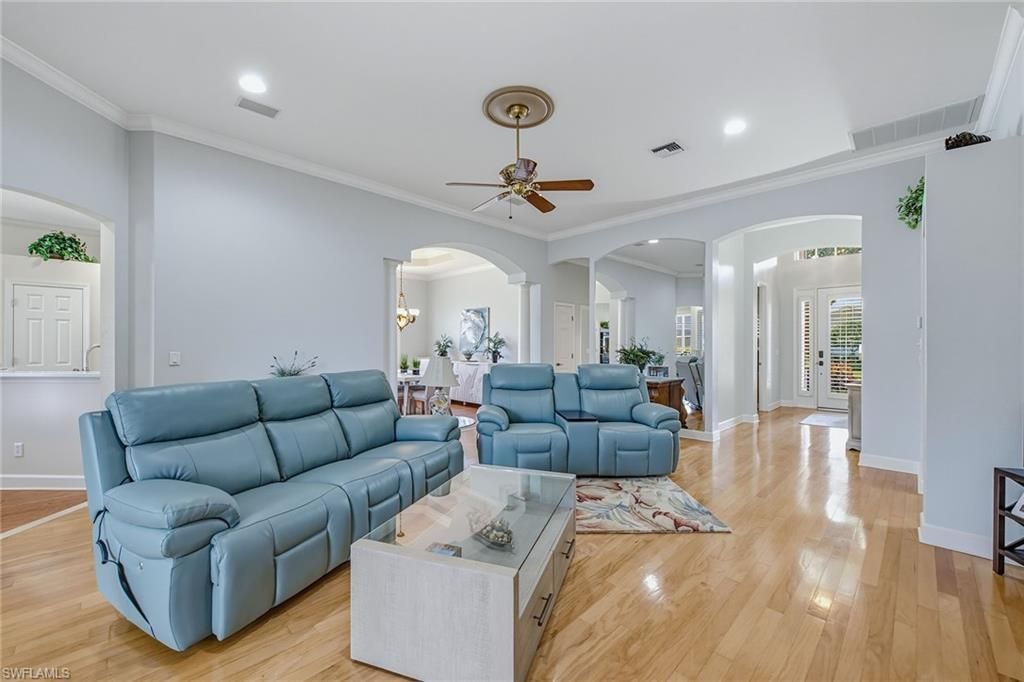 2325 Island Cove Cir, Naples, FL 34109 Photo