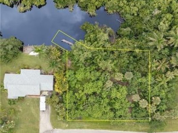 315 Shore DR , FORT MYERS, FL 33905