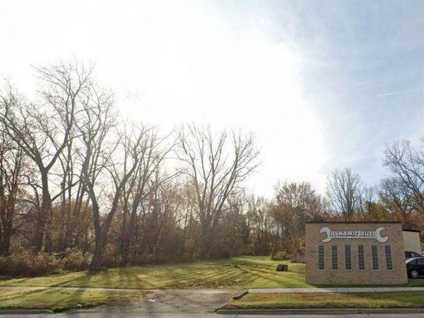 26531 Eureka Road , Taylor, MI 48180