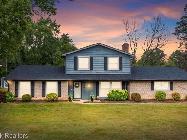 28014 Bellcrest Street , Farmington Hills, MI 48334