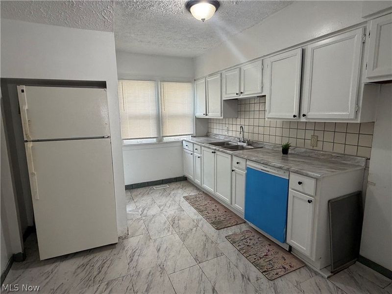 2272 S Taylor Road, Cleveland Heights, OH 44118 Photo 4