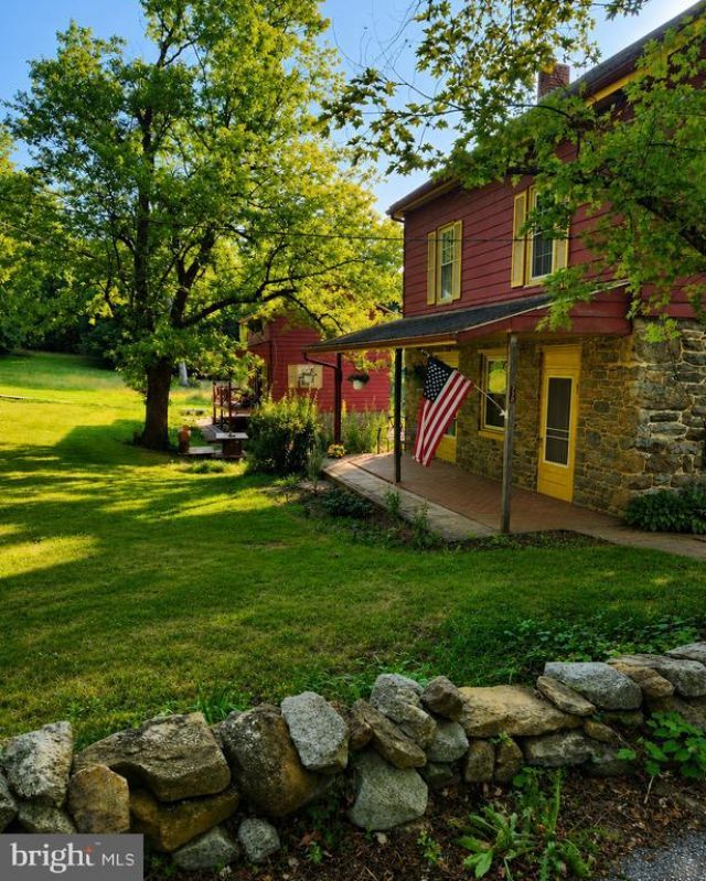 728 ACADEMY ROAD, YORK, PA 17406