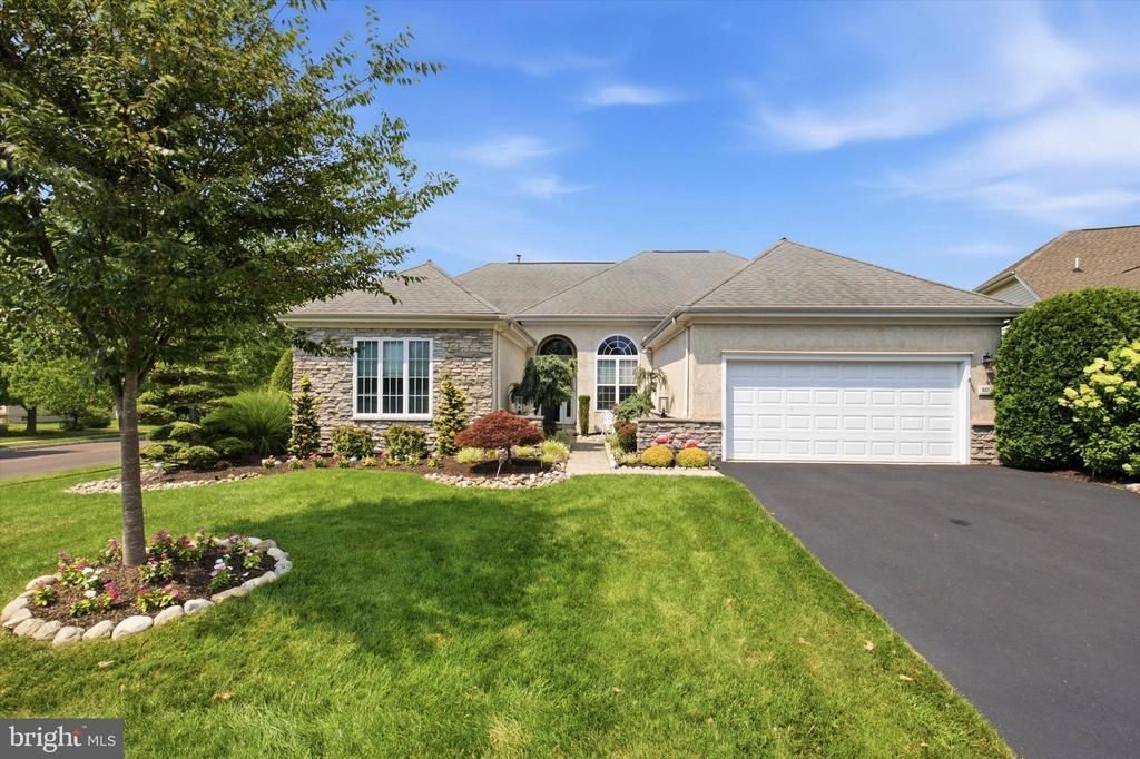 937 LAURENS LANE, WARWICK, PA 18974