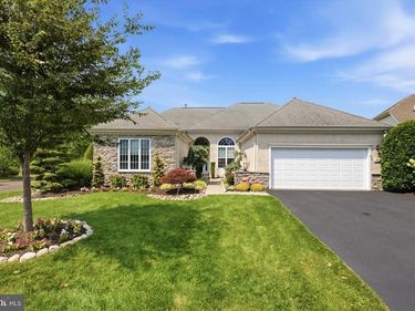 937 LAURENS LANE, WARWICK, PA 18974