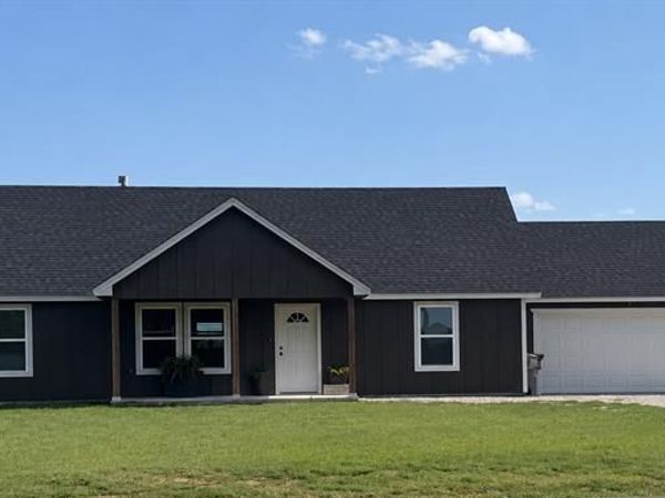 2998 Knob Road , Springtown, TX 76082
