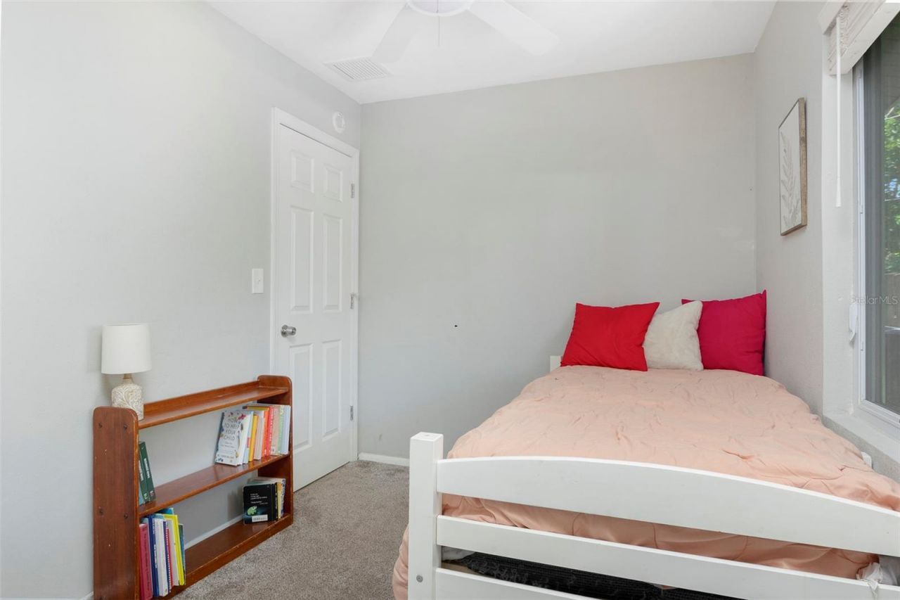 1744 26th Avenue N, Saint Petersburg, FL 33713 Photo