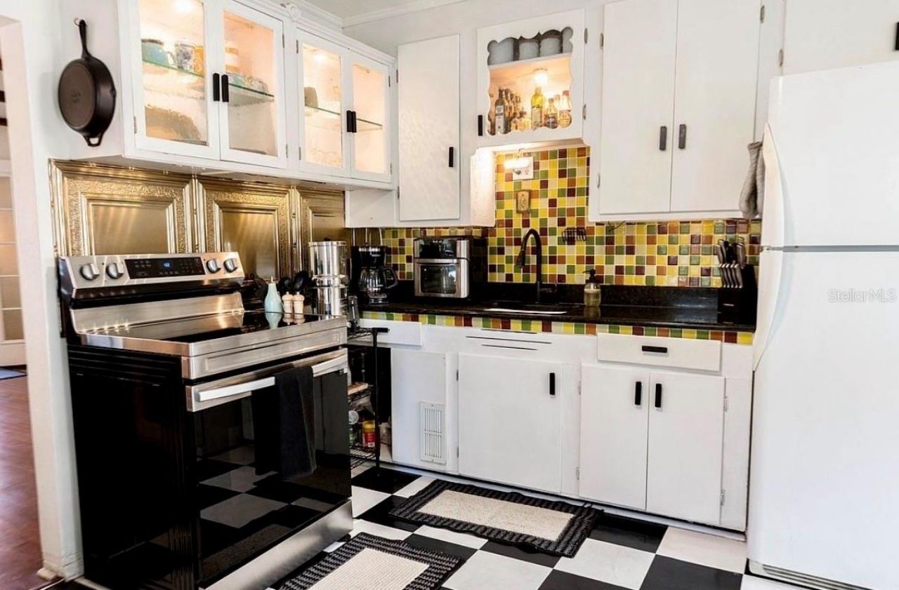 1750 34th Avenue N, Saint Petersburg, FL 33713 Photo