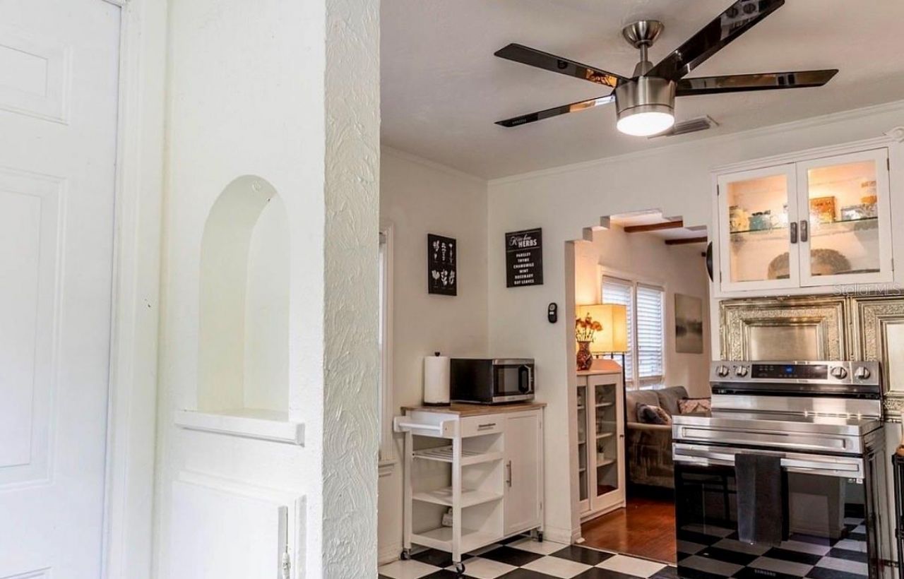 1750 34th Avenue N, Saint Petersburg, FL 33713 Photo