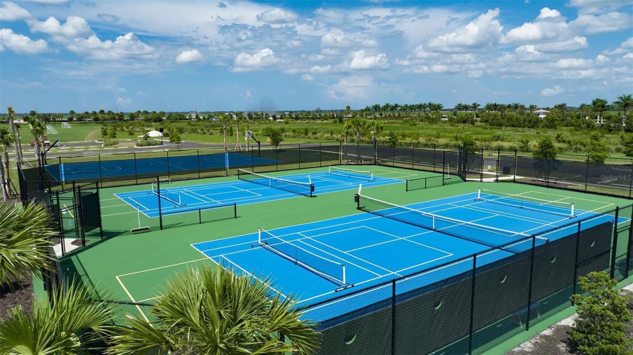 10593 Orbit Terrace, Sarasota, FL 34241 Photo