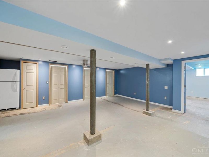 4050 Hutchinson Road, Green Township, OH 45248 Photo 15