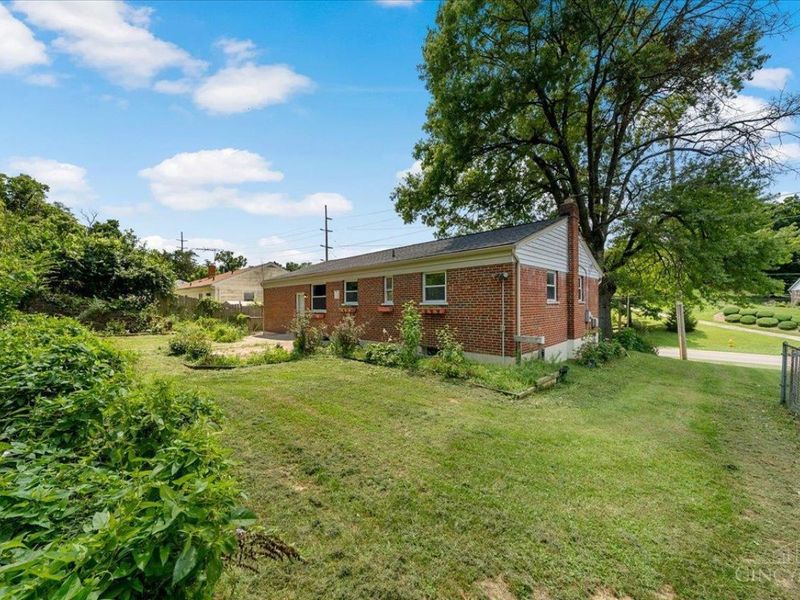 4050 Hutchinson Road, Green Township, OH 45248 Photo 20