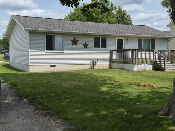 503 E Hunt Avenue , Alexis, IL 61412