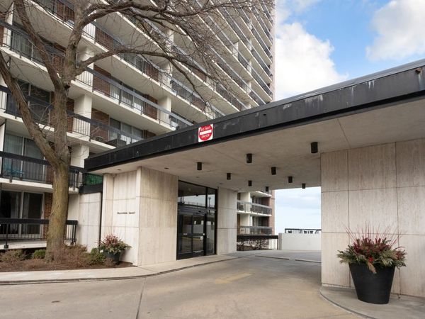 5901 N Sheridan Road , Unit 2J, Chicago, IL 60660