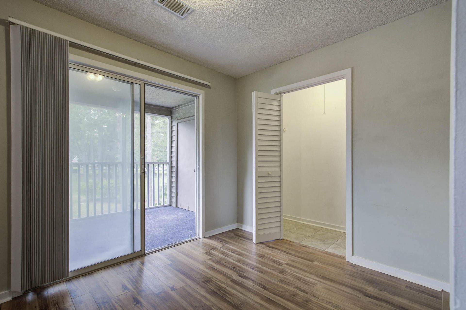 7945 Timbercreek Lane Photo 8