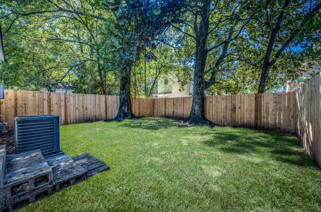 4673 Hassell Avenue Photo 15