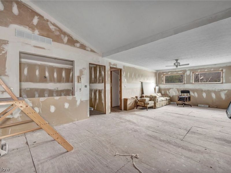 1319 W Erie Avenue , Lorain, OH 44052 Photo 37