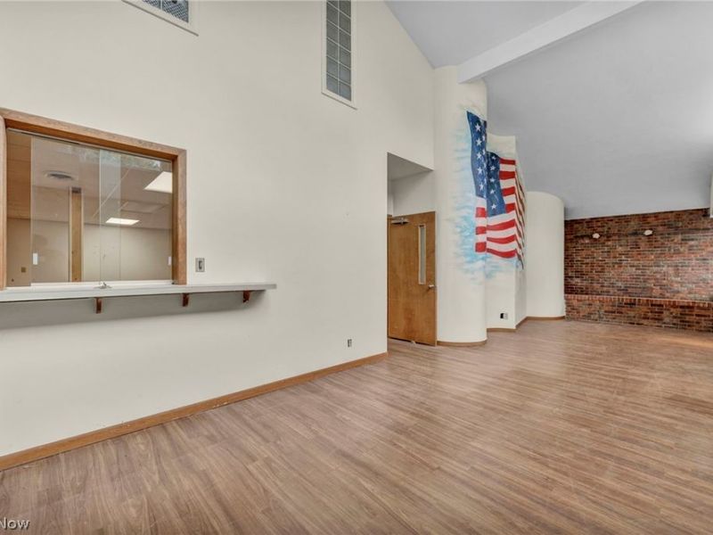 1319 W Erie Avenue , Lorain, OH 44052 Photo 7