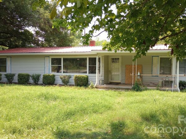 772 S Mountain Road , Bostic, NC 28018