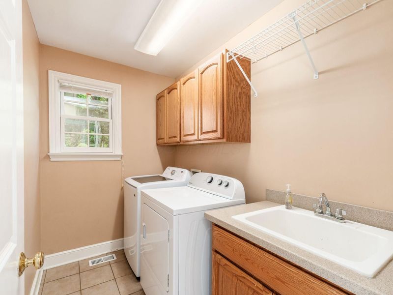 384 Longford Drive, Granville, OH 43023 Photo 19