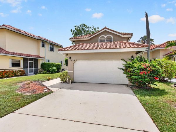 8718 Via Reale, Boca Raton, FL 33496
