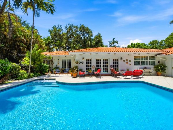 2301 N Greenway Dr , Coral Gables, FL 33134