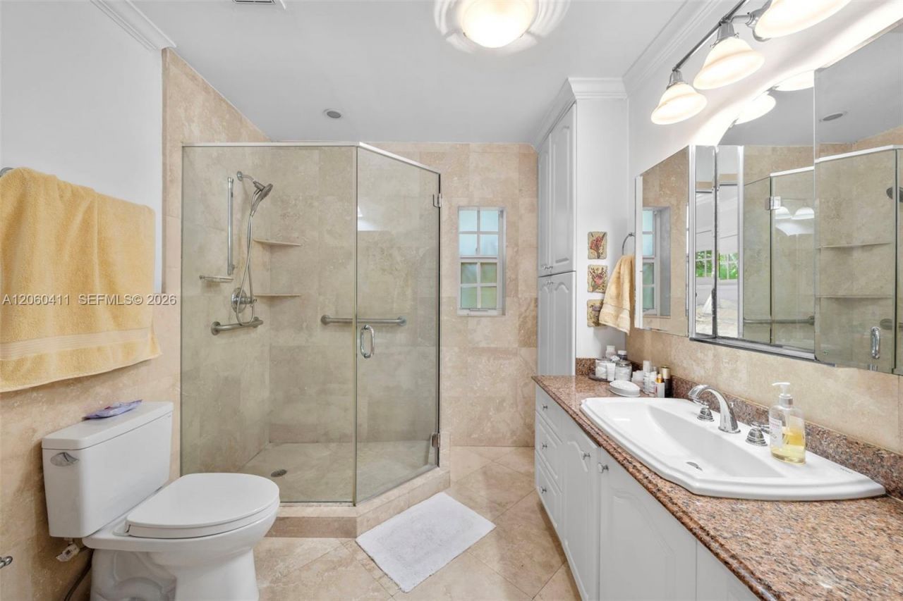 2301 N Greenway Dr, Coral Gables, FL 33134 Photo