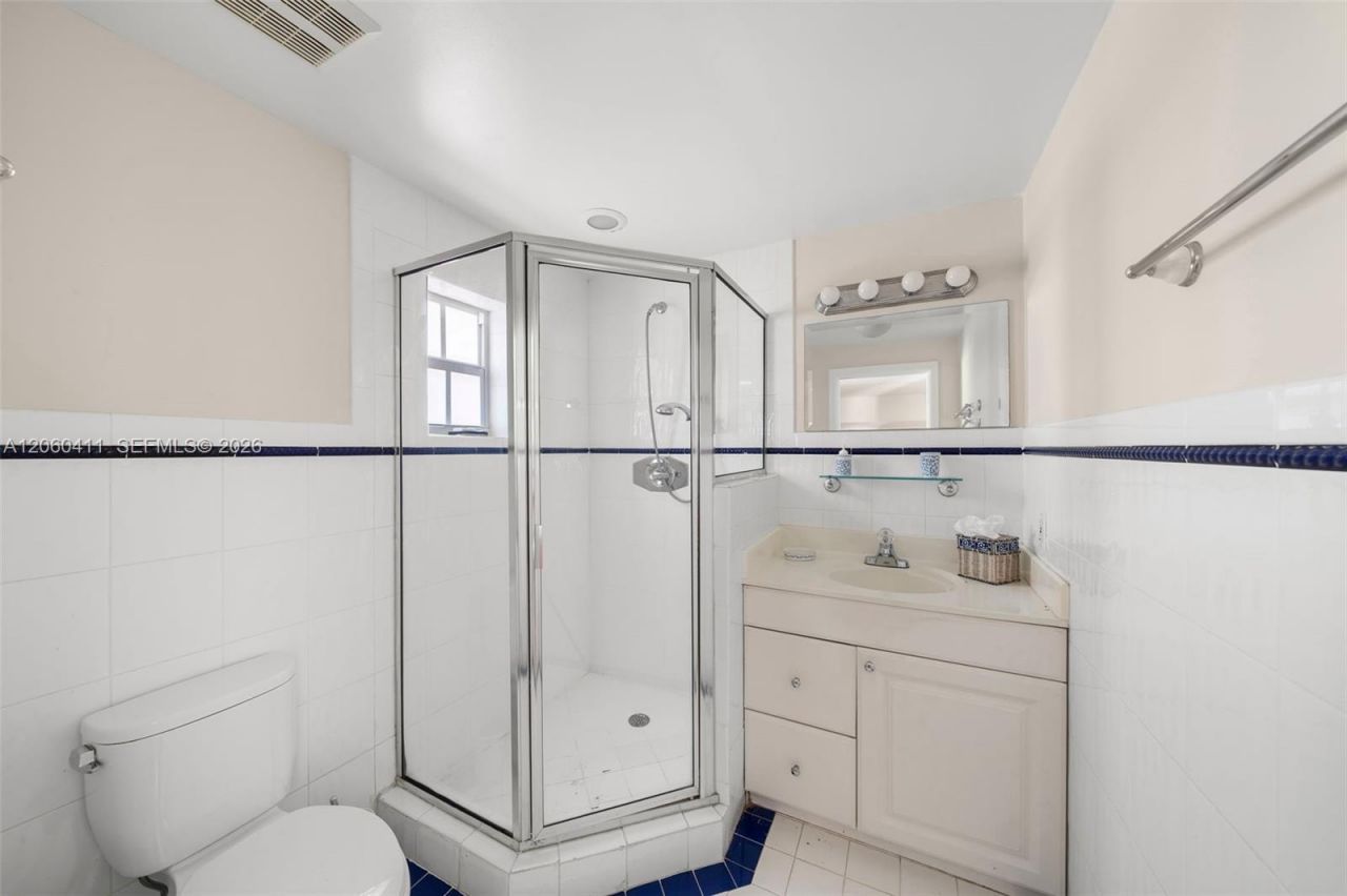 2301 N Greenway Dr, Coral Gables, FL 33134 Photo