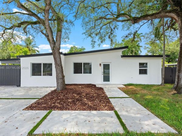 35 Allen Rd, West Park, FL 33023