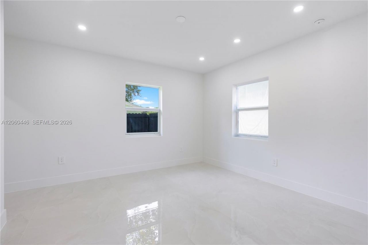 35 Allen Rd , West Park, FL 33023 Photo
