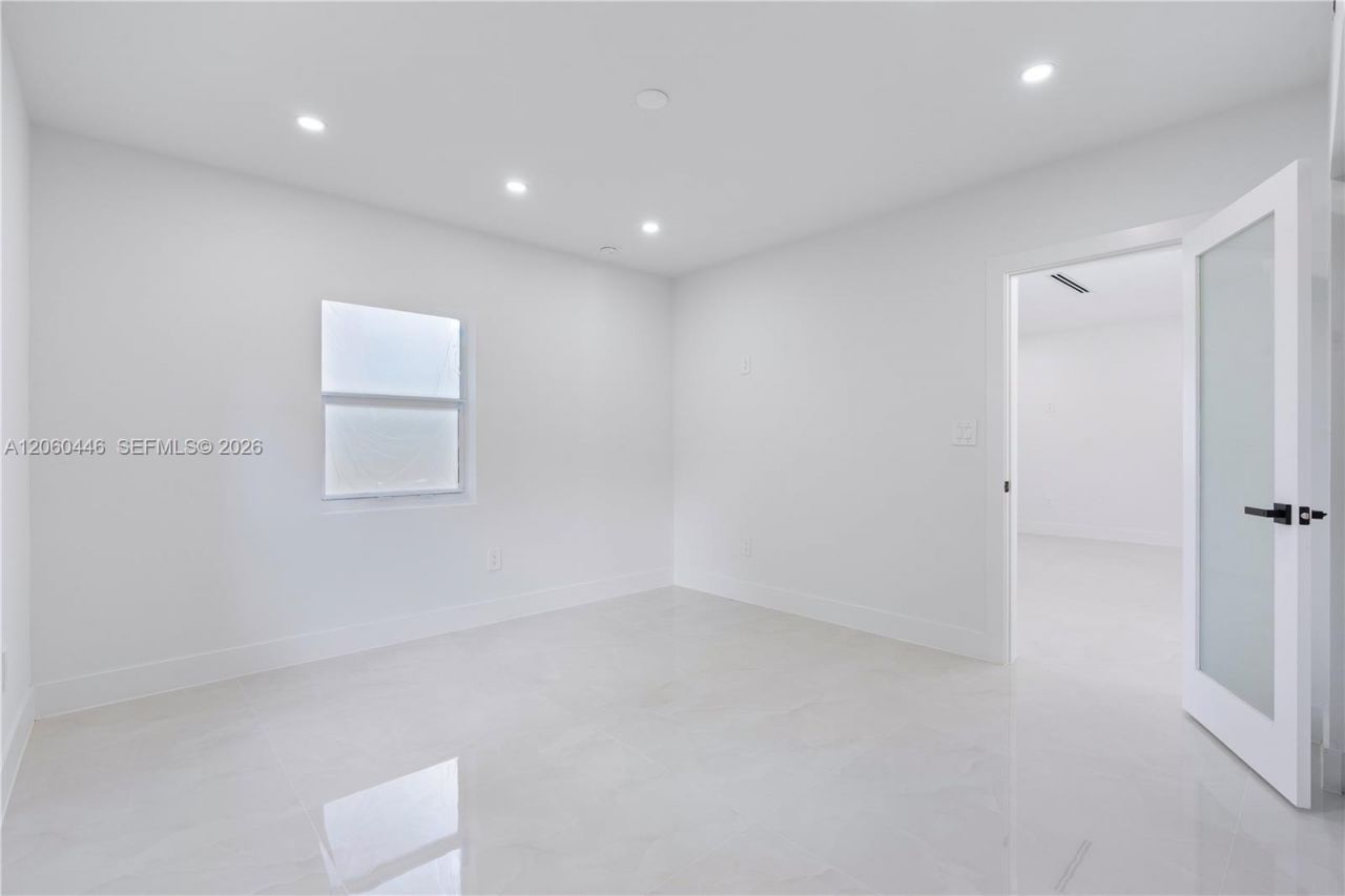 35 Allen Rd , West Park, FL 33023 Photo