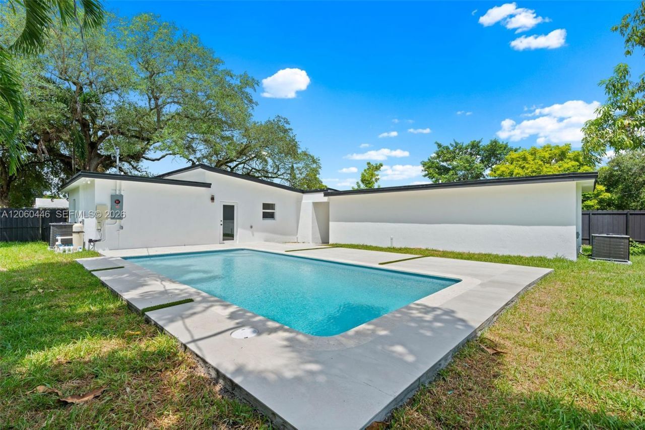 35 Allen Rd , West Park, FL 33023 Photo