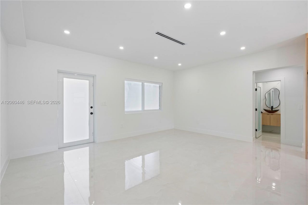 35 Allen Rd , West Park, FL 33023 Photo