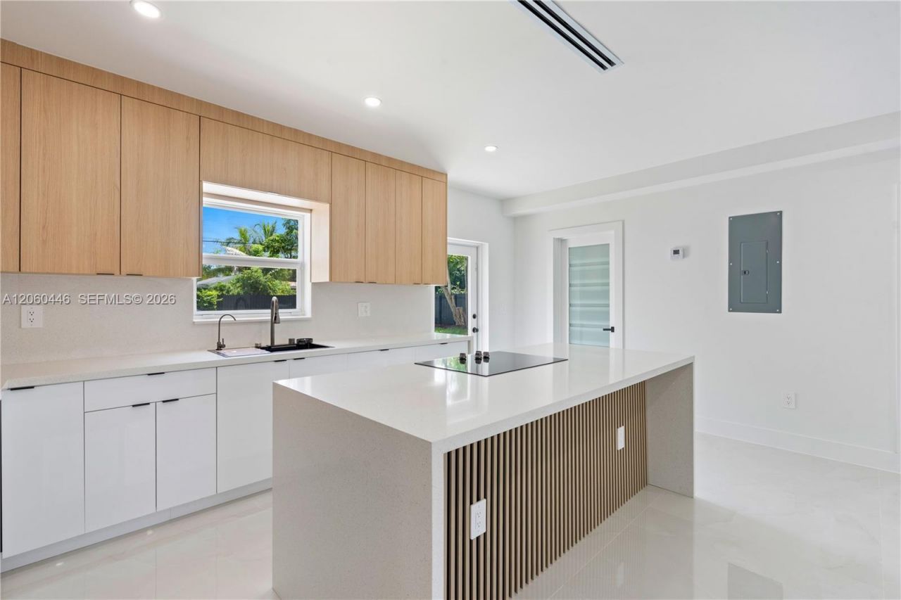 35 Allen Rd , West Park, FL 33023 Photo