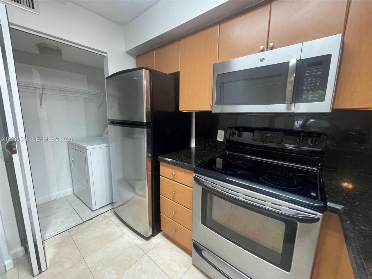 530 S Park Rd , Unit 28-11, Hollywood, FL 33021 Photo