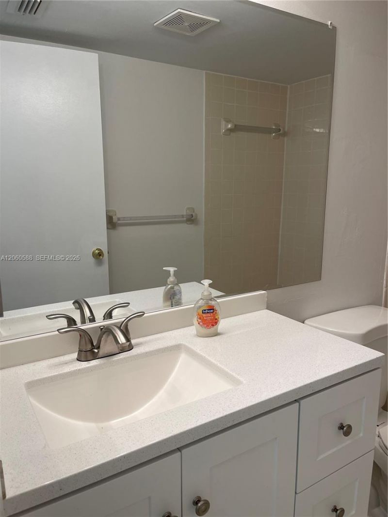 530 S Park Rd , Unit 28-11, Hollywood, FL 33021 Photo