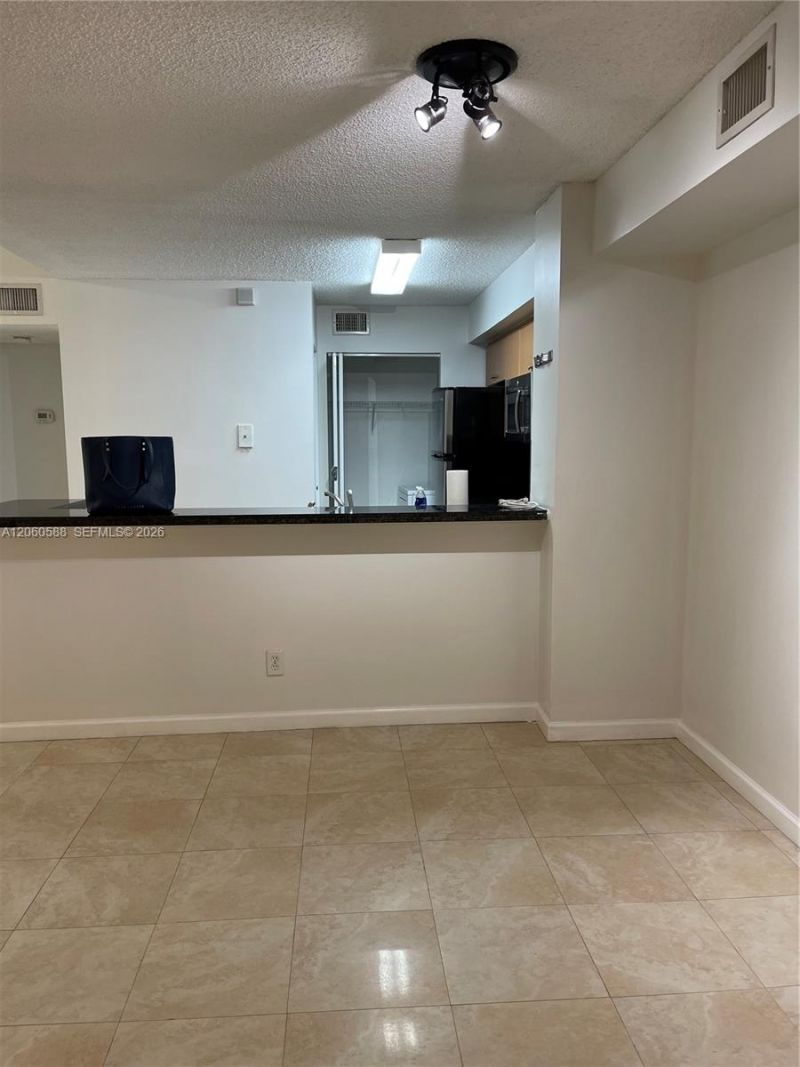 530 S Park Rd , Unit 28-11, Hollywood, FL 33021 Photo