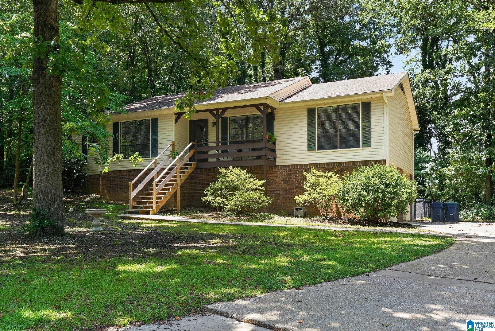 2008 King Charles Court, Alabaster, AL 35007 Main Photo